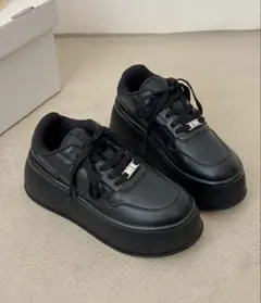 み*と様 厚底スニーカーのサムネイル