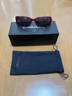 ピンク サングラス