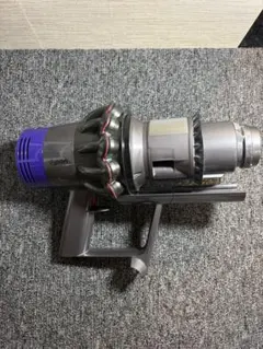 ジャンク】Dyson V10 SV12 本体 付属品セット+バッテリー - メルカリ
