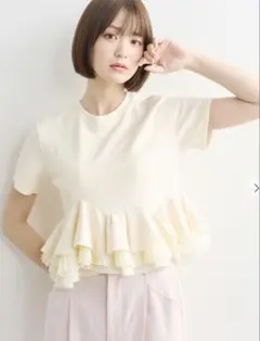COCO DEAL フリルプリーツ 半袖Tシャツ アイボリー サイズ2 ペプラム COCO DEAL フリルプリーツ 半袖Tシャツア イボリーサイズ2ペプラム