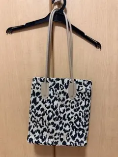 ヒョウ柄キャンバストートバッグ