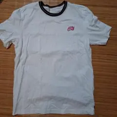NIKE　レディース半袖Tシャツのサムネイル