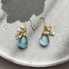 14kgf アクアマリンとホワイトトパーズ・淡水パールのピアス / Towani