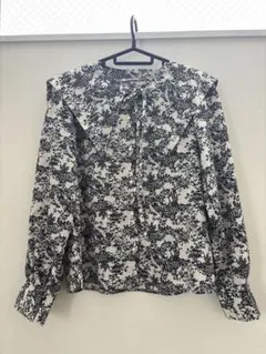 GRL【美品）2way襟付き白黒花柄長袖ブラウス