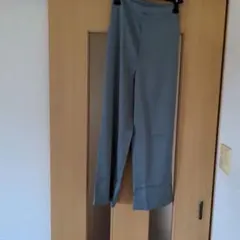 サテンリラックスストレートパンツ