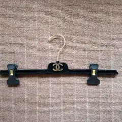 CHANEL ココマーク クリップハンガー ブラック