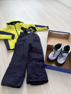 子供用スキーウェアセット（ブーツ付き）