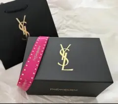 Yves Saint Laurent ギフトボックス