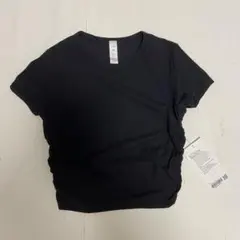 【新品タグ有り】ルルレモン Ｍサイズ　半袖Tシャツ ギャザー リブ ブラックのサムネイル
