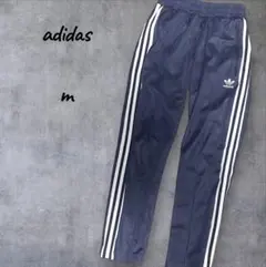 Item thumbnail for item 15242b7e-6b7b-4d0e-8ade-d467efebd587