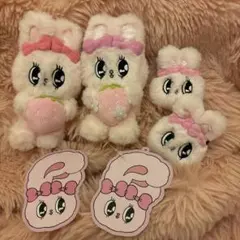 タグ付き エスターバニーいちご ぬいぐるみピンバッジ ヘアゴム マスコット