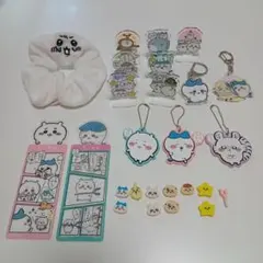 ちいかわ　アクスタ　キーホルダー　消しゴム　シュシュ　ハチワレ　モモンガのサムネイル