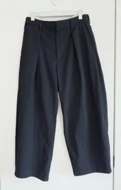 GU、タック入りバレルレッグワイドパンツ、Mサイズ、
