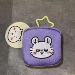 モモンガ　カラビナつき刺繍スクエアミニポーチ
