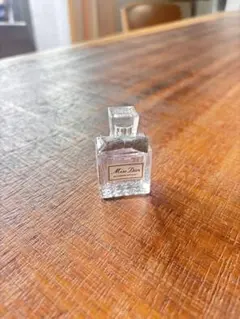 Miss Dior 香水 小型ボトル