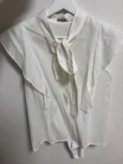 ❗️週末セール❗️【新品タグ付】スナイデル SNIDEL ノースリボウタイ 