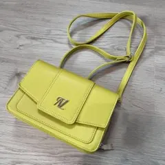 AZUL by moussy イエロー ショルダーバッグ