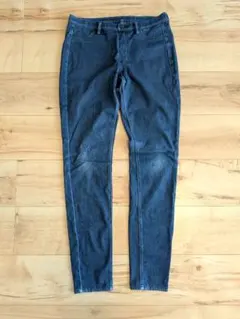 ユニクロ ウルトラストレッチレギンスパンツ デニム Mサイズ