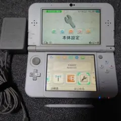 動作確認済み　New 3DS LL ホワイト 本体 ACアダプター付き