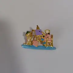 ブローチ　レトロ