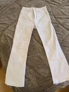 ホワイト デニムパンツ フレア カットオフ EUR38のサムネイル