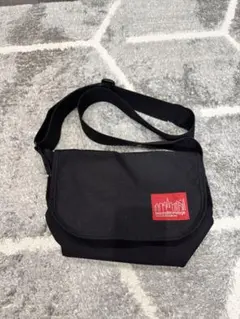 Item thumbnail for item dc9e9c60-737f-4da7-943c-5a428ecd40e6