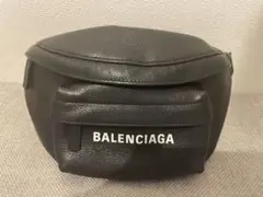 BALENCIAGA ブラック エブリデイボディバッグ ウエストポーチ レザー