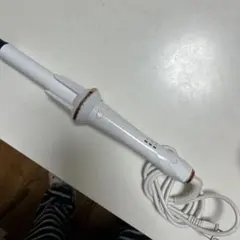 ジャンク品！！ホワイト カールヘアアイロン 3段階温度設定　自動式