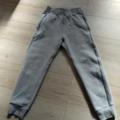 UNIQLO グレー 長ズボン 130