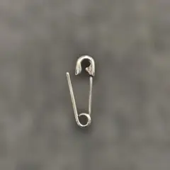 GARNI Safety Pin Pierce セーフティーピンピアス 片耳用 - メルカリ