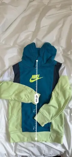 NIKE マルチカラー プルオーバー パーカー