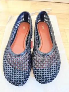 Item thumbnail for item 0d2cf676-487d-4c09-b185-9412173434b3