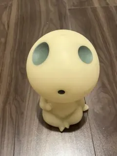 こだまの貯金箱　蓄光　ジブリ　大きな貯金箱