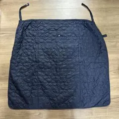 ユニクロ ライトウォームパデッド2wayブランケット　抱っこ紐ケープ　フード無