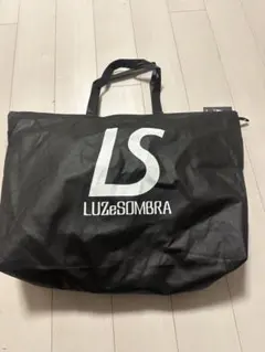 Item thumbnail for item 67c6bf9c-e0a1-477c-a5ce-efdf3d6239d2