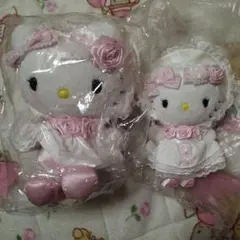 サンリオ ホワイトフリル ぬいぐるみ マスコットホルダー ハローキティ