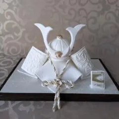 五月人形　兜　ホワイト　(49)　子供の日　ハンドメイド　クレイ置物