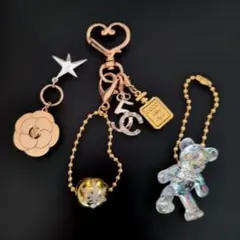 CHANEL2025ホリデー限定 カメリア　コメットチャーム