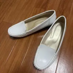 ローファー ホワイト　ヒルズアベニューのサムネイル