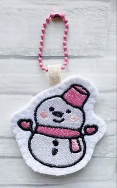 ハンドメイド　刺繍　雪だるま　冬　クリスマス　キーホルダー　スノーマン