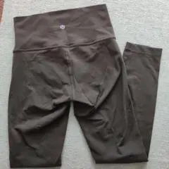 lululemon パンツ