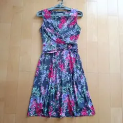 LAURA ASHLEY ローラアシュレイ 花柄ワンピース