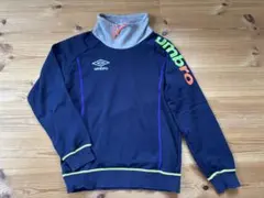 umbro ハイネックトレーナー　ネイビー　150