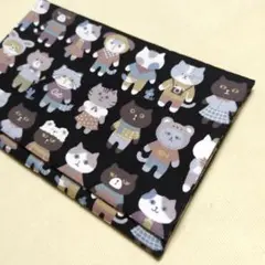 ハンドメイド　診察券も入る　お薬手帳ケース　アニマル柄　猫　キッズ　ブラック