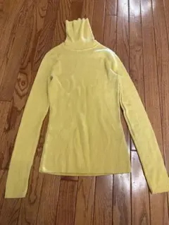 ユニクロ　リブタートルネックセーター　Mサイズ　イエロー