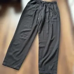 黒リラックスフィットスラックス