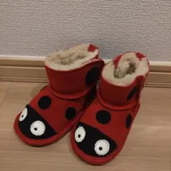 emu てんとう虫デザイン ベビーブーツ 赤