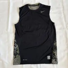 Nike Pro Combat Dri-FIT タンクトップ