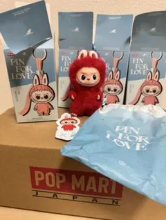 ラブブ LABUBU イニシャル X エックス 赤