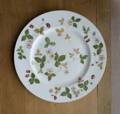 WEDGWOOD WILD STRAWBERRY 27センチお皿